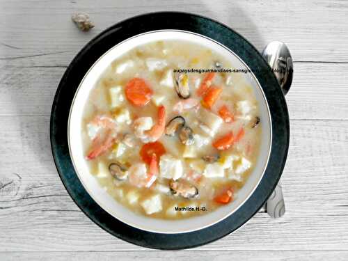 Soupe à la norvégienne : gambas, cabillaud, moules, carottes, pommes de terres, chou fleur