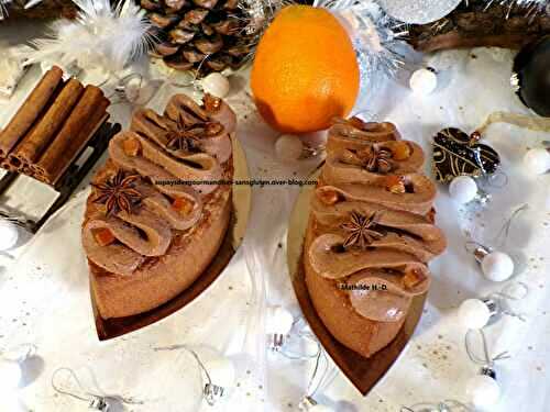 Cake de Noël d'après Christophe Michalak : biscuit financier au miel, épices de Noël, zeste d'orange et ganache montée chocolat au lait, épices de Noël, orange