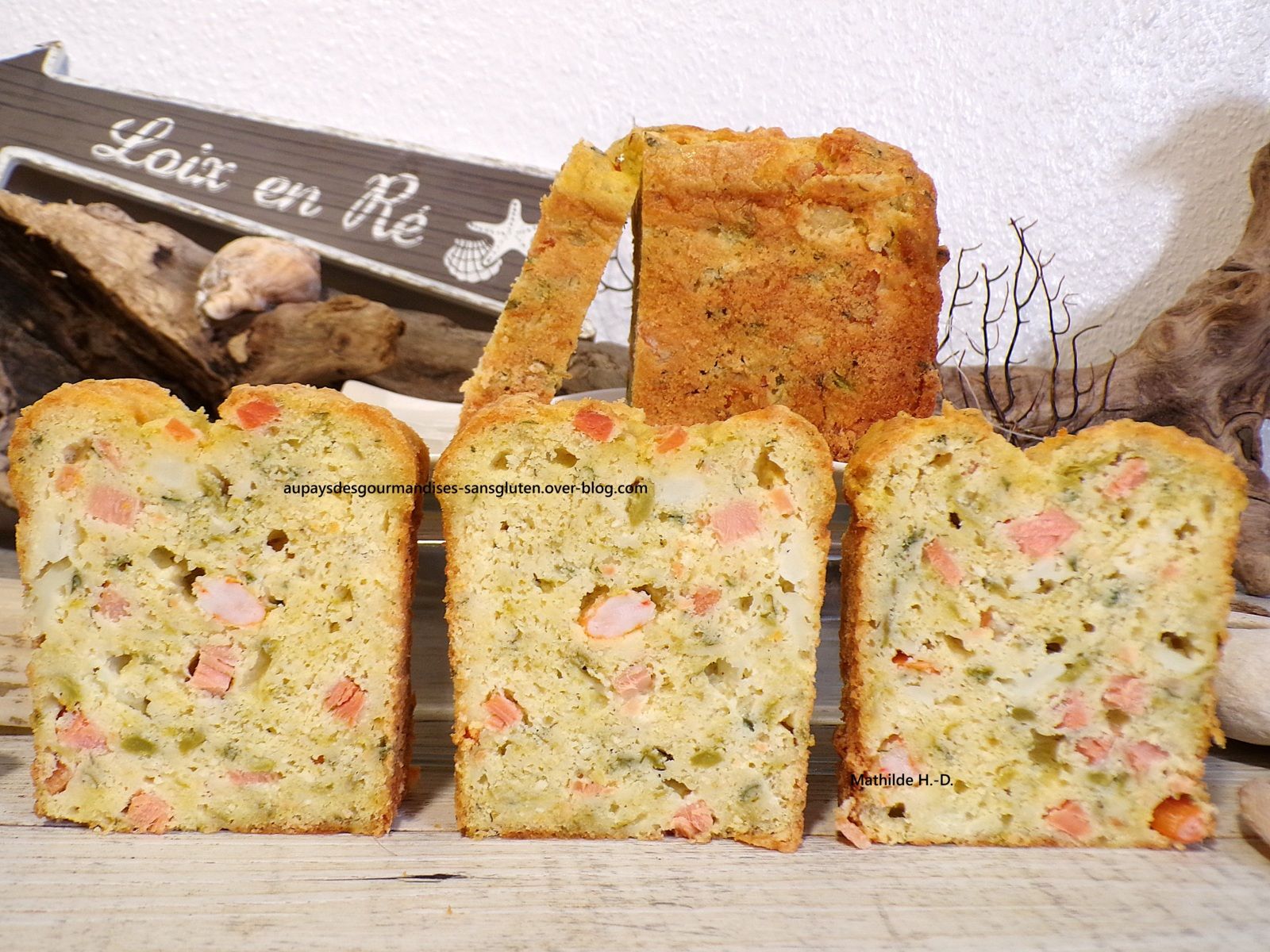 Cake crevettes, truite fumée, asperges vertes, mozzarella sur une base de Sophie Dudemaine 