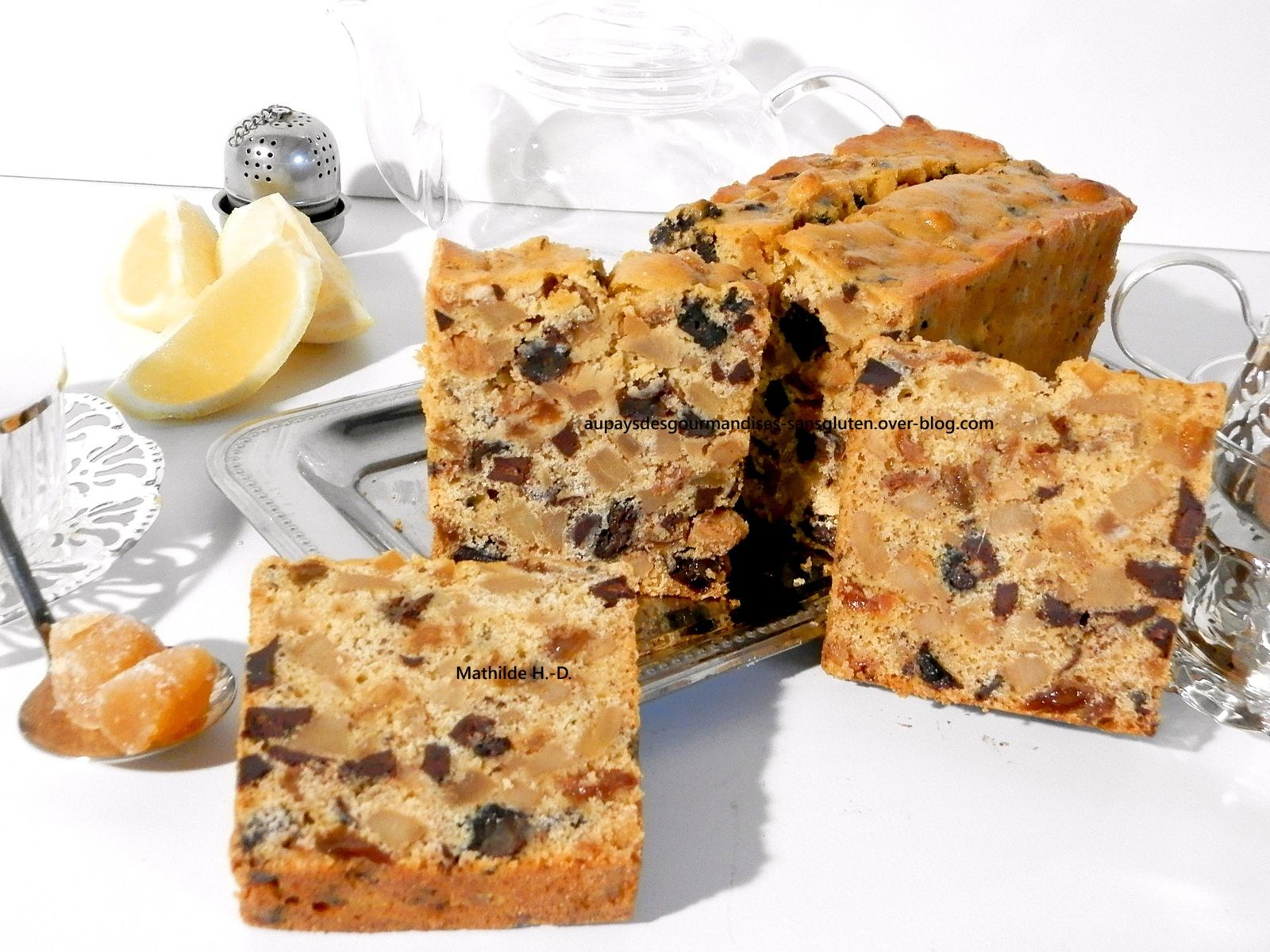 Cake au gingembre confit, raisins secs et pépites de chocolat noir d'après Carole Alter Gusto (sans gluten et sans lactose)