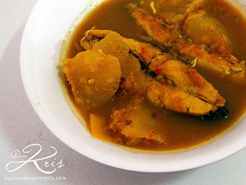 Curry acidulé au poisson - gaeng som pla