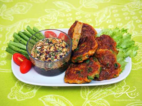 Fish cakes - croquettes de poisson au curry rouge