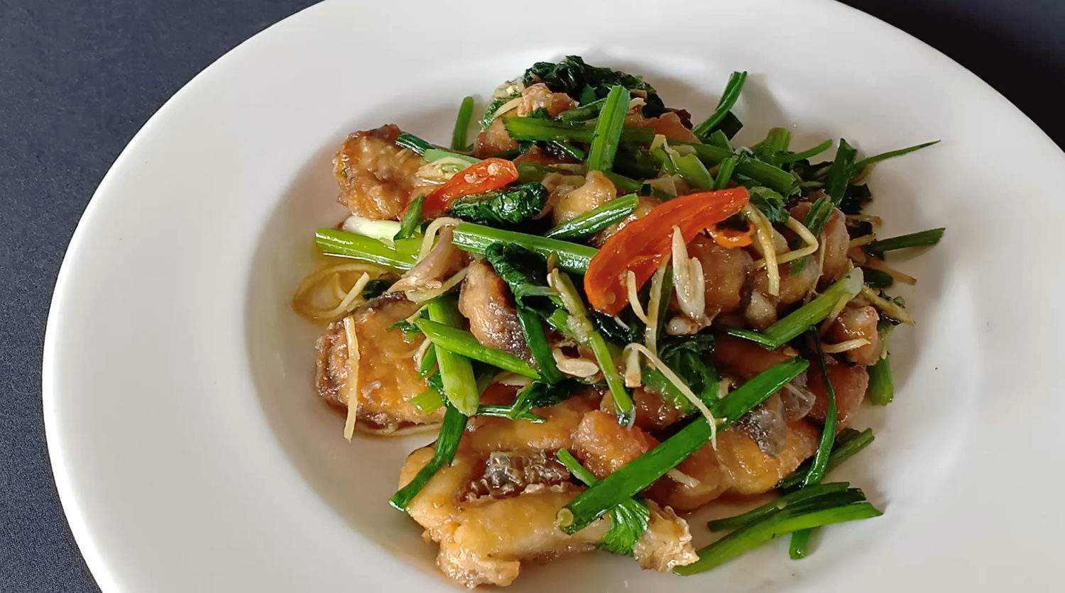 Poisson au céleri chinois