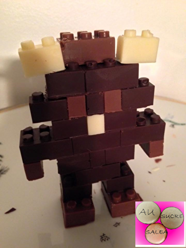 CHOCOCHOU BY "CHOCO BRICKS" ET SON PETIT CHIEN