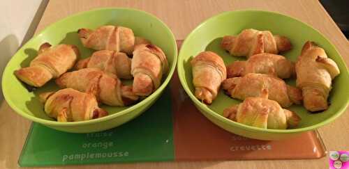 CROISSANTS SALES AU JAMBON CRU SERRANO ET SAUCE BARBECUE
