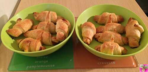 CROISSANTS SALES AU JAMBON CRU SERRANO ET SAUCE BARBECUE