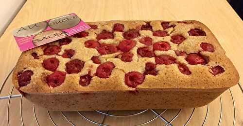 FINANCIER A LA NOISETTE ET AUX CERISES