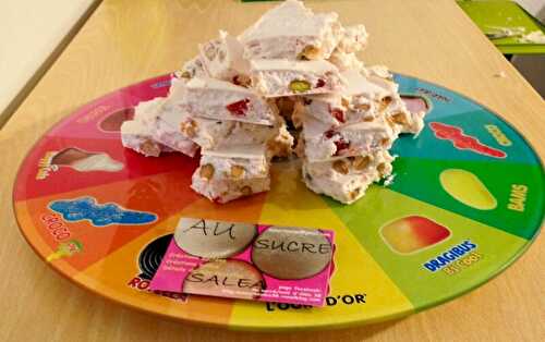 NOUGAT TENDRE MAISON (PISTACHES, AMANDES, CERISES ET ORANGES CONFITES)