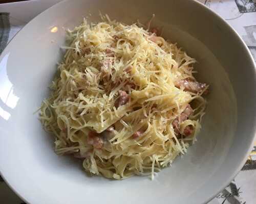 PATES A LA CARBONARA AU MORBIER ET GRUYERE RAPE