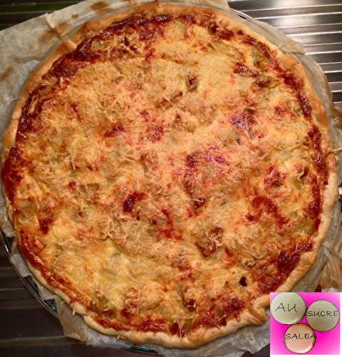 QUICHE CHAMPIGNONS, AIL, POMMES DE TERRE, JAMBON CRU, SAINT NECTAIRE ET GRUYERE