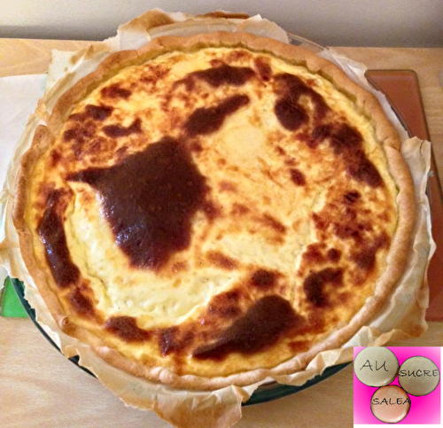 QUICHE TYPE LORRAINE AUX DES DE JAMBON