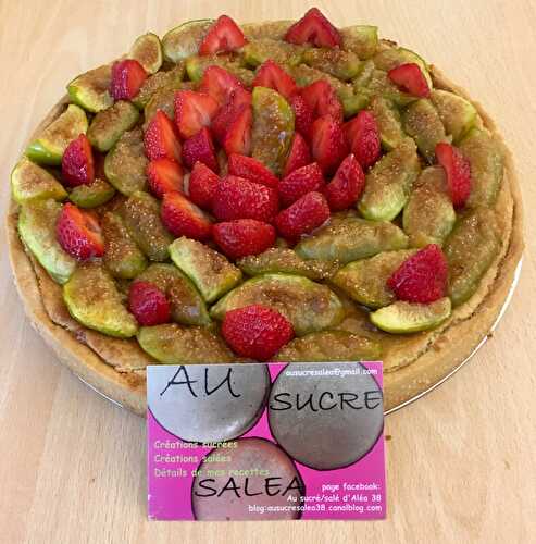 TARTE FRANGIPANE AUX FIGUES ROTIES CARAMELISEES ET FRAISES