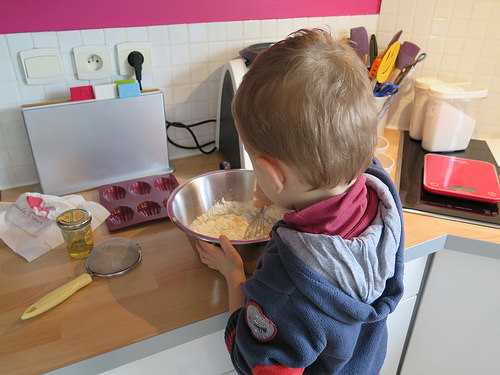 Atelier madeleines avec mon p'tit bonhomme et Hélène la Madeleine ...