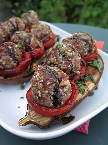 Aubergines rôties, tomates confites & boulettes d'agneau aux épices