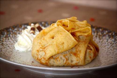 Aumonières de crèpes, pommes au caramel au beurre salé