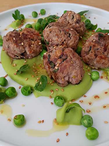 Boulettes d'agneau, menthe & petits pois