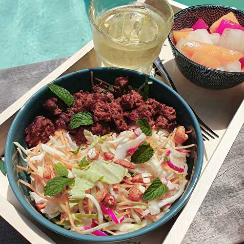 Bowl crudités et boeuf au soja