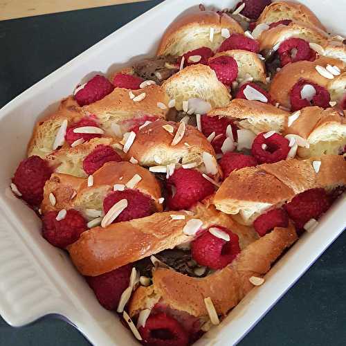 Bread & butter pudding à la brioche et aux framboises