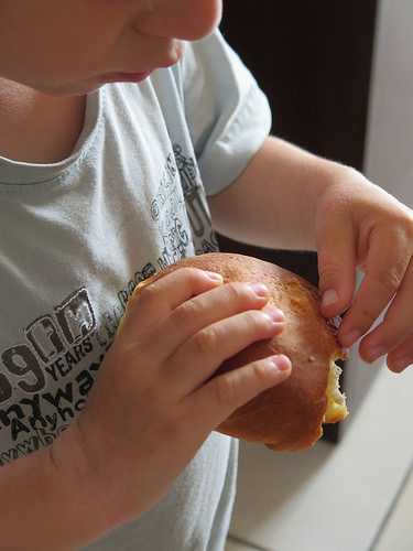 Buns à hamburgers, moelleux et briochés pour le repas des voisins !