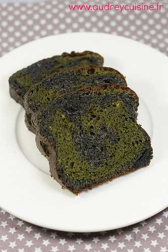 Cake au matcha et sésame noir [recette japonaise]