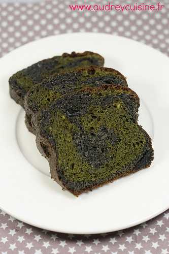 Cake au matcha et sésame noir [recette japonaise]