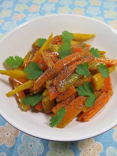 Carottes glacées au bouillon de volaille