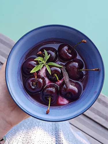 Cerises au vin rouge