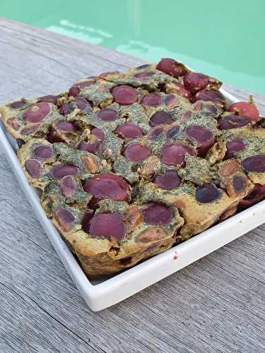 Clafoutis cerises, pistaches et matcha