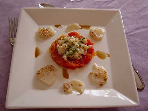 Duo de noix de Saint Jacques : en carpaccio et en tartare