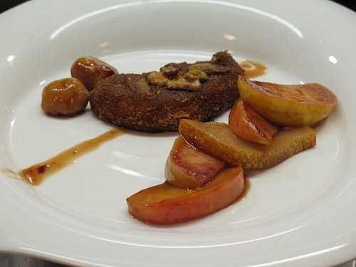 Escalopes de foie gras panées, aux fruits secs