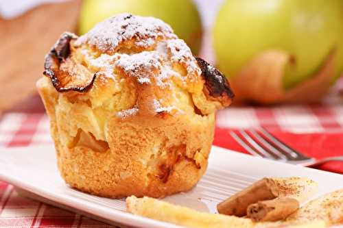 Muffins aux pommes & noix pour un brunch avec les merveilles