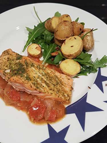 Pavés de saumon, compotée de tomates & persillade