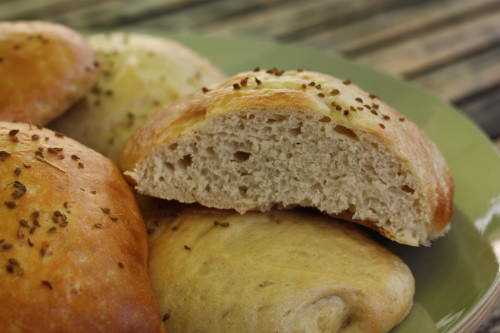 Petits pains vapeurs aux grains d’anis