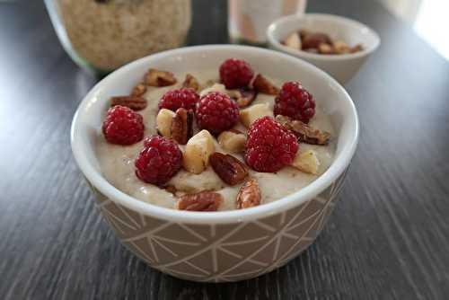 Porridge d'été, noix & framboises