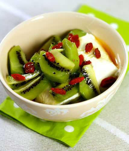 Que faire avec des kiwis ? Salade de Kiwi & baies de goji