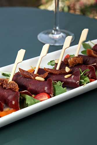 Rouleaux de Bresaola, roquette & figue séchée