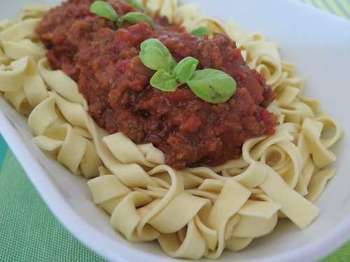 Tagliatelles à la bolognaise maison