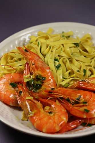 Tagliatelles au citron, crevettes bouquet à l'aillet