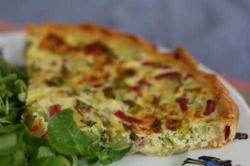 Tarte poireaux, roquette & bacon