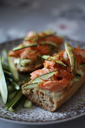 Tartine de saumon et courgette