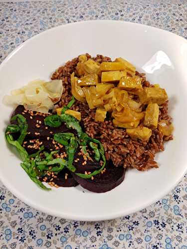 Veggie Bowl : Tofu caramélisé à l'orange