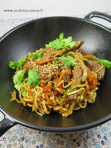 Wok de boeuf au sésame