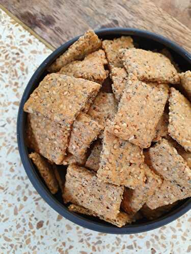 Crackers aux graines pour remplacer les biscuits industriels