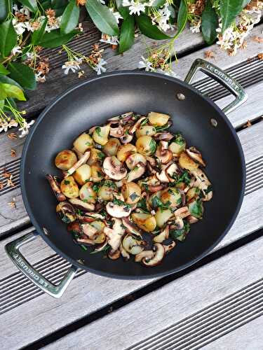 Poêlée de pommes de terre et champignons persillés