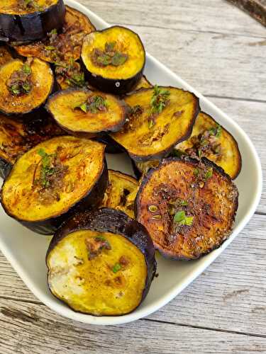 La meilleure recette des aubergines grillées au four de Ottolenghi