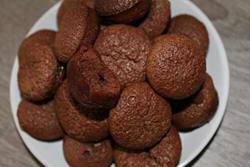 Mini fondants au chocolat avec sa crème anglaise