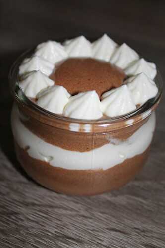 Mousse au chocolat liégeois