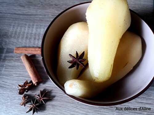 Poires pochées au sirop d'épices