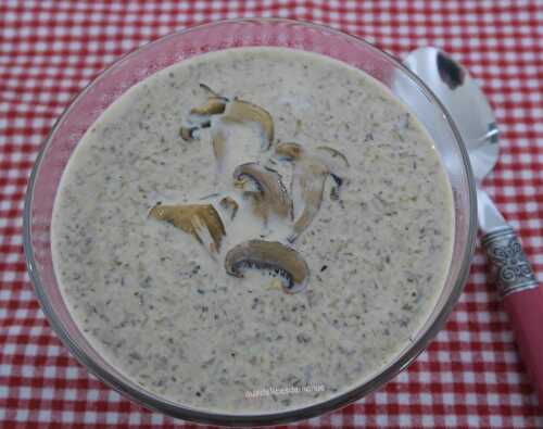 Crème de champignons de Paris grillés