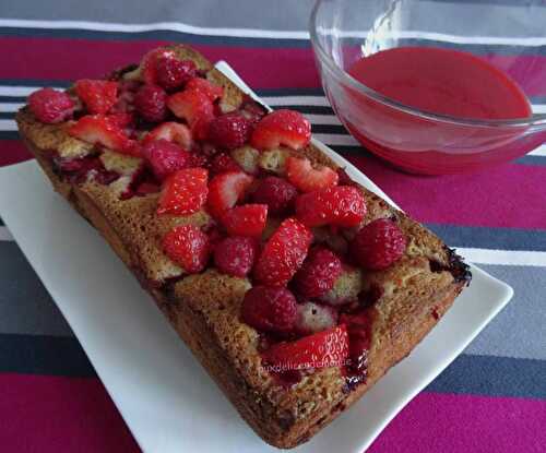 Grand financier aux fraises et framboises